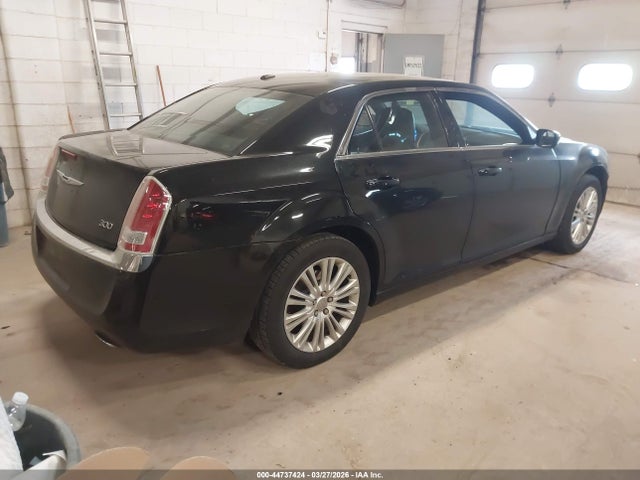 44737424 :رقم المزاد ، 2C3CCARG2EH276715 vin ، 2014 Chrysler 300 مزاد بيع