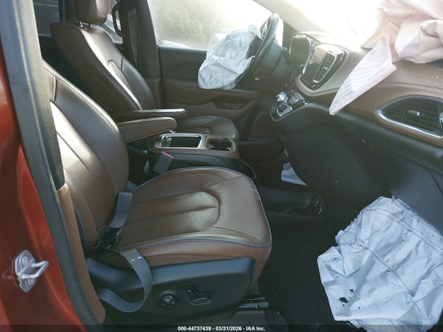 Продаж на аукціоні авто 2018 Chrysler Pacifica Limited, vin: 2C4RC1GG2JR288098, номер лоту: 44737439