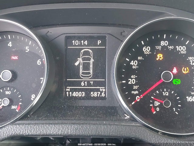44737445 :رقم المزاد ، 1VWAT7A33HC025687 vin ، 2017 Volkswagen Passat 1.8t S مزاد بيع