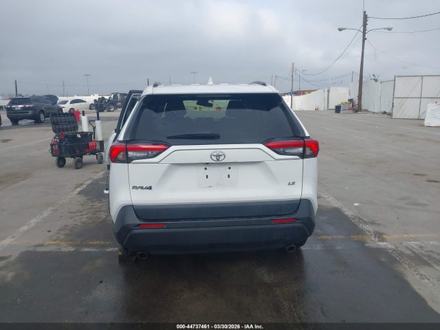 Toyota RAV4 LE 2021 2T3H1RFVXMW150092 Image 16