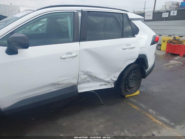 Toyota RAV4 LE 2021 2T3H1RFVXMW150092 Image 6