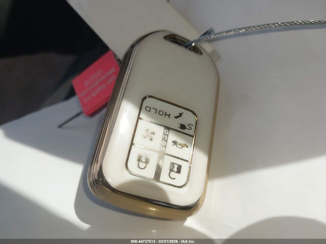 44737513 :رقم المزاد ، JHMZC5F11JC010255 vin ، 2018 Honda Clarity Plug-in Hybrid مزاد بيع