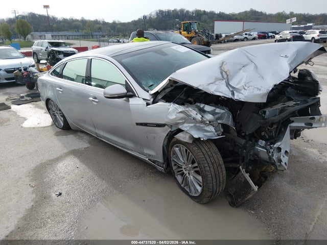 Auction sale of the 2012 Jaguar Xj Xjl Supercharged, vin: SAJWA2GE2CMV31834, lot number: 44737520