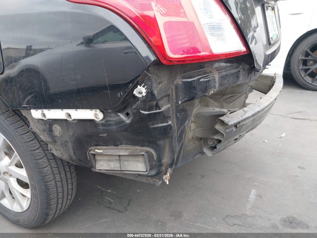 3N1CN7AP2JL827119 Nissan Versa 1.6 Sv