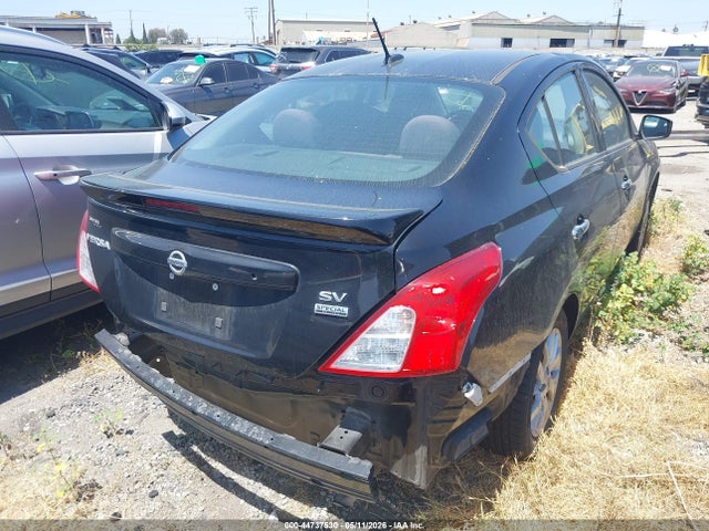 3N1CN7AP2JL827119 Nissan Versa 1.6 Sv