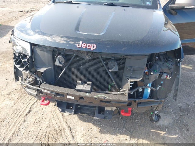 1C4RJFLG7JC167942 Jeep Grand Cherokee Trailhawk 4x4