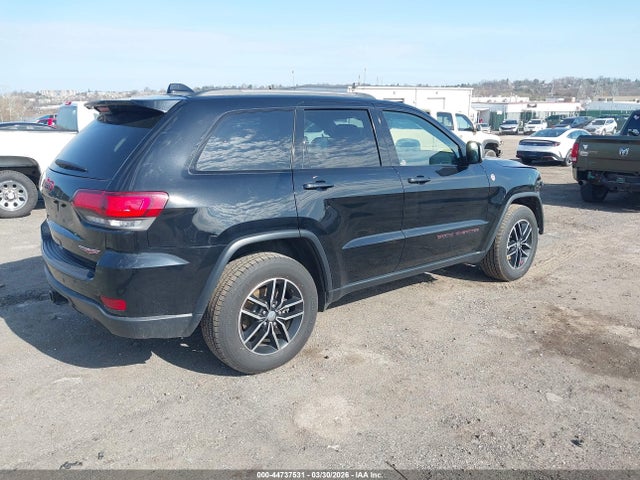 1C4RJFLG7JC167942 Jeep Grand Cherokee Trailhawk 4x4