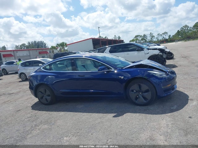 Продажа на аукционе авто 2018 Tesla Model 3 Long Range/performance, vin: 5YJ3E1EB2JF096537, номер лота: 44737564