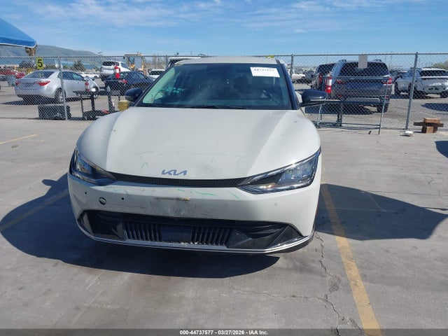 KIA Ev6 Wind 2022 KNDC34LA3N5030443 Image 12