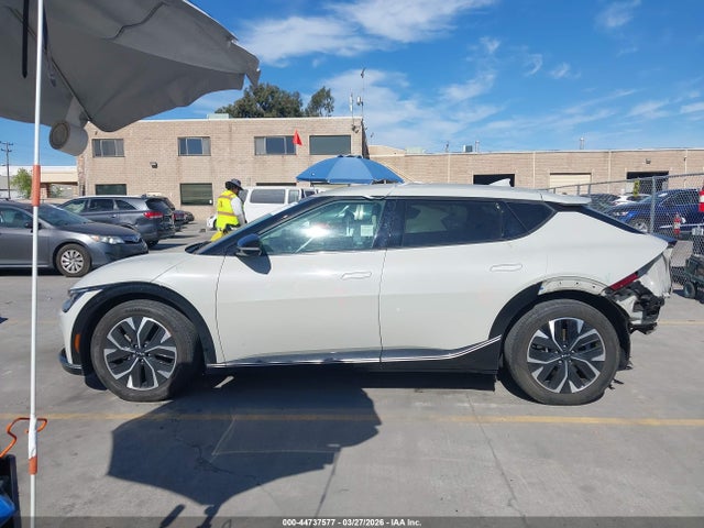 KIA Ev6 Wind 2022 KNDC34LA3N5030443 Image 14