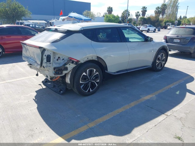 KIA Ev6 Wind 2022 KNDC34LA3N5030443 Image 4