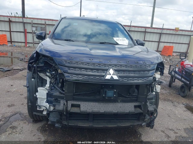 Продаж на аукціоні авто 2022 Mitsubishi Outlander Black Edition 2wd/se 2.5 2wd/se Launch Edition 2wd, vin: JA4J3UA84NZ063865, номер лоту: 44737597