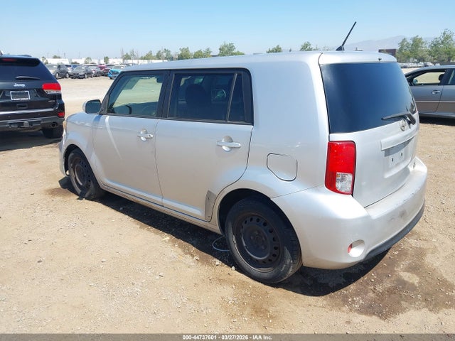 Scion XB 2015 JTLZE4FEXFJ076075 Image 3