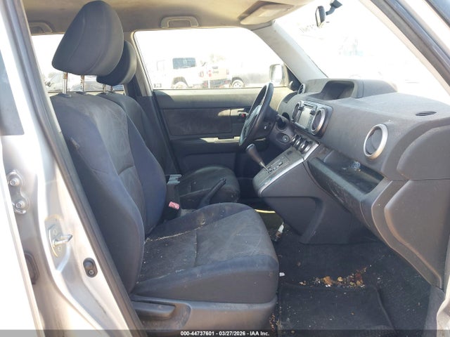 Scion XB 2015 JTLZE4FEXFJ076075 Image 5