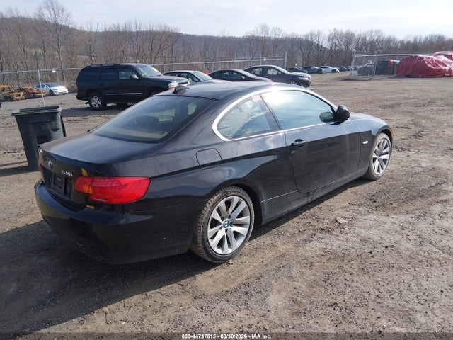 2013 Bmw 328i მანქანა იყიდება აუქციონზე, vin: WBAKE3C53DJ077025, აუქციონის ნომერი: 44737615