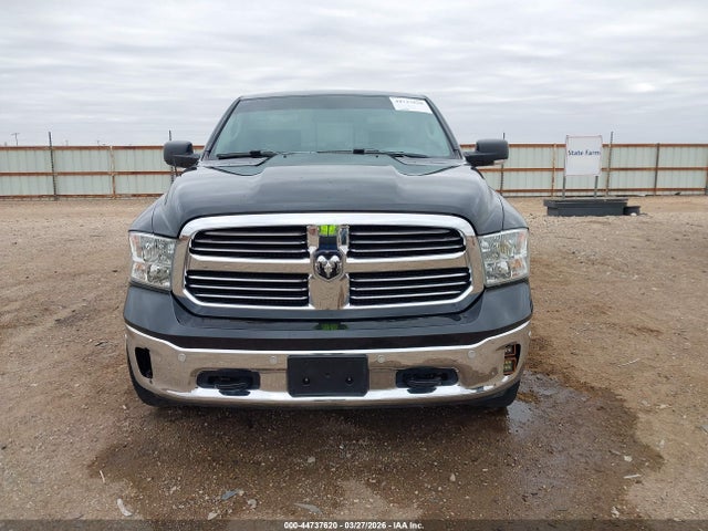 44737620 :رقم المزاد ، 1C6RR7LT1HS560435 vin ، 2017 Ram 1500 Lone Star  4x4 5'7 Box مزاد بيع