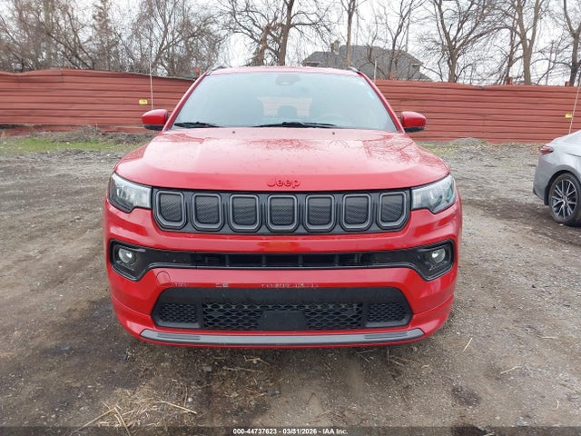 44737623 :رقم المزاد ، 3C4NJDCB7NT157624 vin ، 2022 Jeep Compass (red) Edition 4x4 مزاد بيع