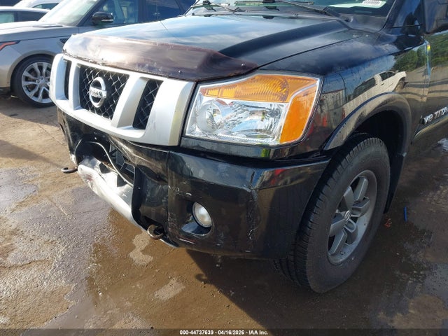 44737639 :رقم المزاد ، 1N6AA0EC7FN509466 vin ، 2015 Nissan Titan Pro-4x مزاد بيع