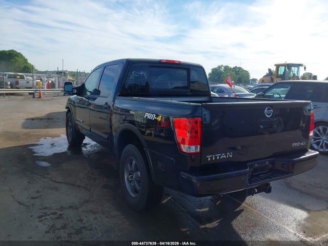 44737639 :رقم المزاد ، 1N6AA0EC7FN509466 vin ، 2015 Nissan Titan Pro-4x مزاد بيع