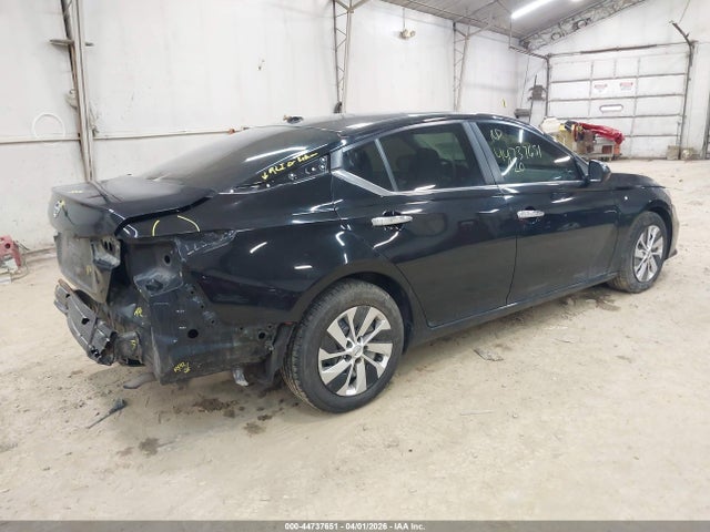 44737651 :رقم المزاد ، 1N4BL4BVXLC212476 vin ، 2020 Nissan Altima S Fwd مزاد بيع