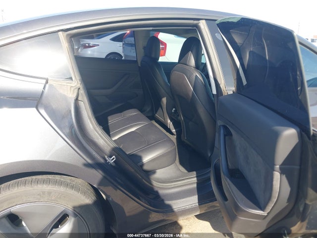 Aukcja sprzedaży 2018 Tesla Model 3 Long Range/mid Range, vin: 5YJ3E1EA8JF056745, numer aukcji: 44737667