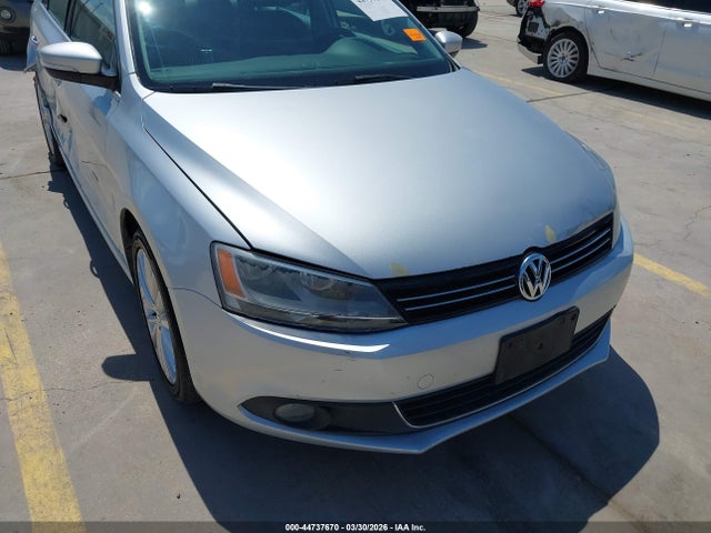 Aukcja sprzedaży 2013 Volkswagen Jetta 2.5l Sel, vin: 3VWLX7AJXDM365889, numer aukcji: 44737670