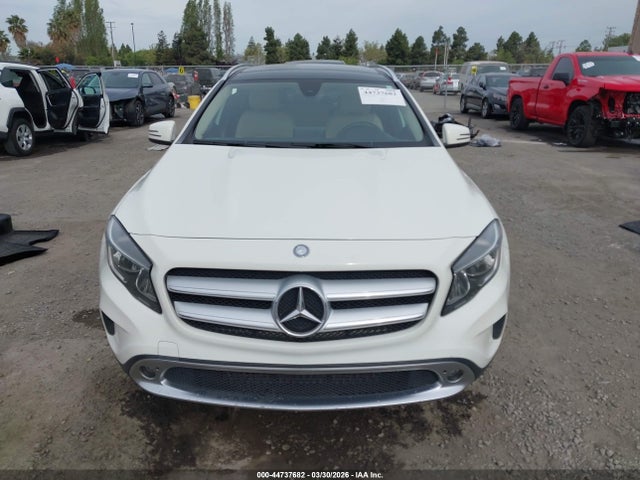WDCTG4GB6HJ300522 Mercedes-Benz Gla 250 4matic