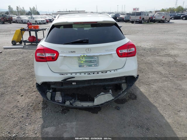 WDCTG4GB6HJ300522 Mercedes-Benz Gla 250 4matic