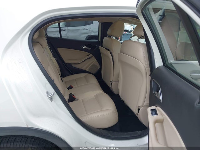 WDCTG4GB6HJ300522 Mercedes-Benz Gla 250 4matic