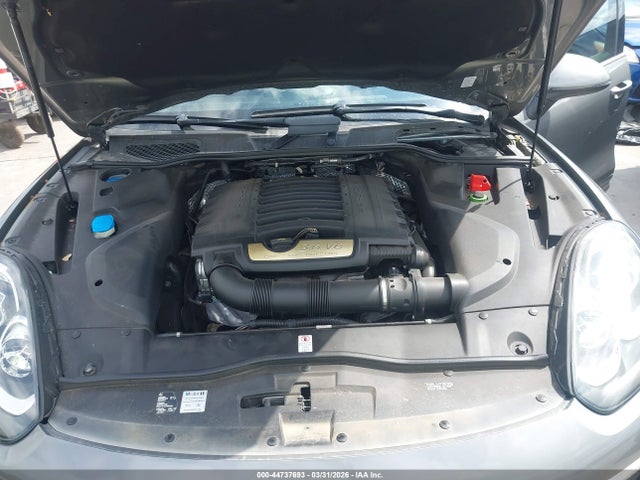 2016 PORSCHE CAYENNE WP1AA2A26GLA00699 Photo 9