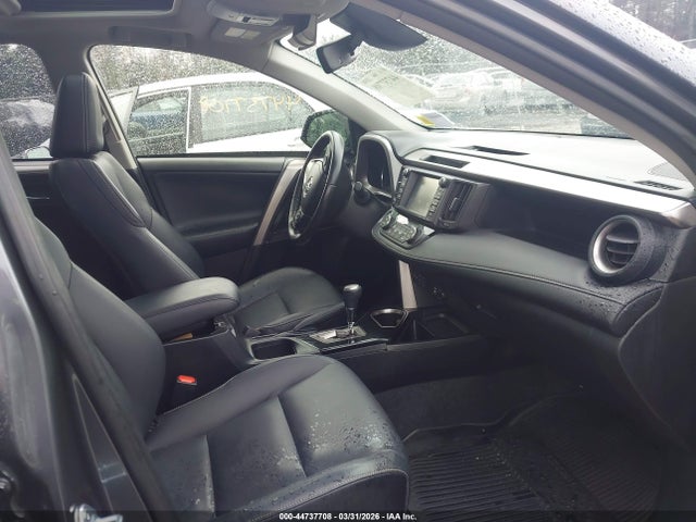 2018 Toyota Rav4 Limited მანქანა იყიდება აუქციონზე, vin: JTMDFREV6JD225610, აუქციონის ნომერი: 44737708