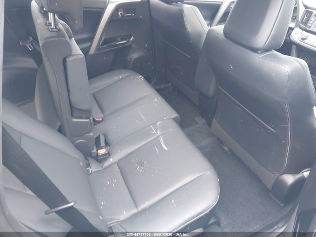 2018 Toyota Rav4 Limited მანქანა იყიდება აუქციონზე, vin: JTMDFREV6JD225610, აუქციონის ნომერი: 44737708