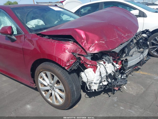 4T1B11HK0JU634593 Toyota CAMRY LE