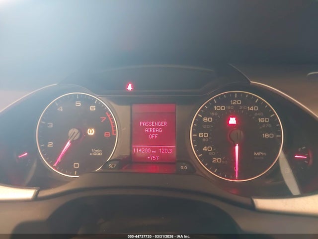 2011 Audi A4 2.0t Premium მანქანა იყიდება აუქციონზე, vin: WAUHFAFL4BN035412, აუქციონის ნომერი: 44737720