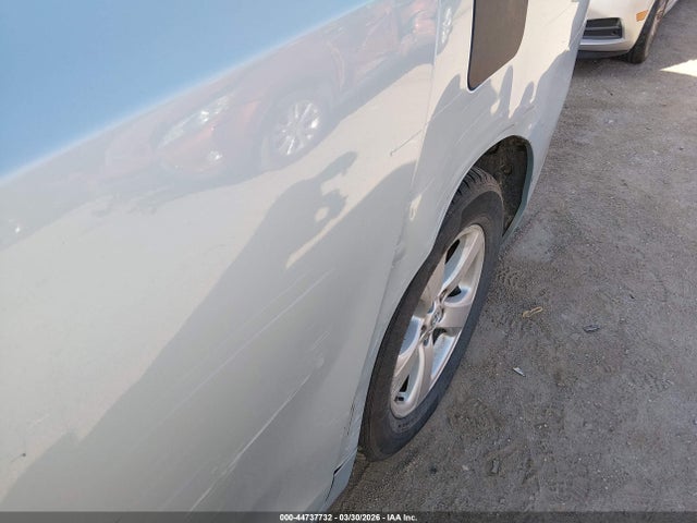 44737732 :رقم المزاد ، 5TDKK3DC5FS645791 vin ، 2015 Toyota Sienna Le 8 Passenger مزاد بيع