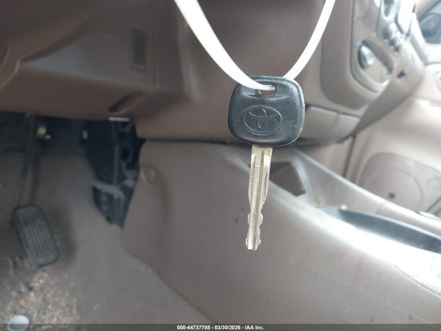 44737788 :رقم المزاد ، 5TDZT38A72S099607 vin ، 2002 Toyota Sequoia Limited V8 مزاد بيع