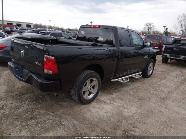 44737806 :رقم المزاد ، 1C6RR7FG8JS253624 vin ، 2018 Ram 1500 Express  4x4 6'4 Box مزاد بيع
