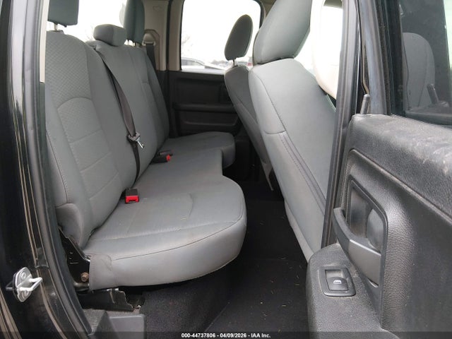 44737806 :رقم المزاد ، 1C6RR7FG8JS253624 vin ، 2018 Ram 1500 Express  4x4 6'4 Box مزاد بيع