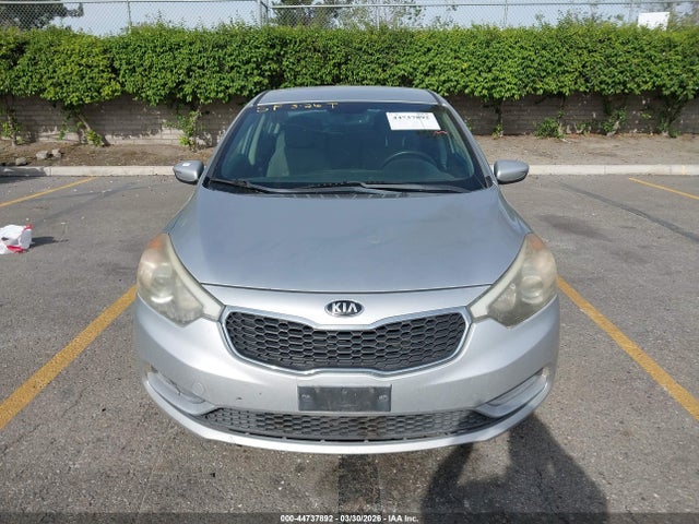 KNAFK4A68F5265823 KIA FORTE LX