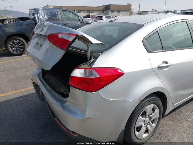 KNAFK4A68F5265823 KIA FORTE LX