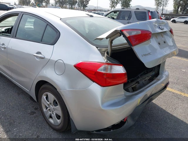 KNAFK4A68F5265823 KIA FORTE LX
