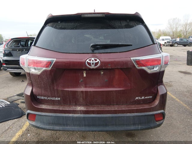 Toyota Highlander Xle V6 2016 5TDJKRFH7GS233736 Image 17
