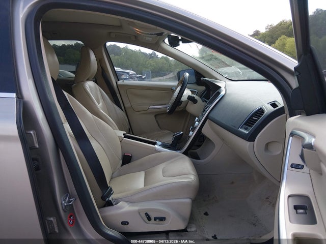 Volvo Xc60 T5 Premier 2015 YV440MDK0F2709087 Image 16