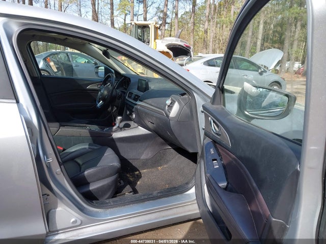 Продаж на аукціоні авто 2018 Mazda Mazda3 Touring, vin: 3MZBN1L34JM232540, номер лоту: 44738031