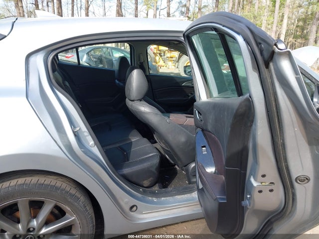 Продаж на аукціоні авто 2018 Mazda Mazda3 Touring, vin: 3MZBN1L34JM232540, номер лоту: 44738031