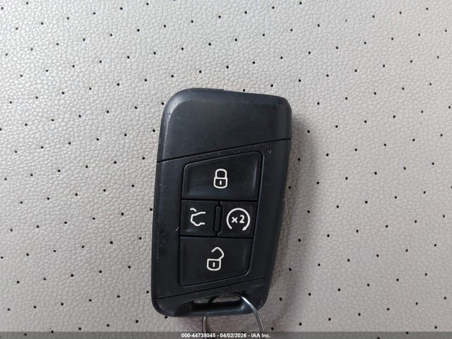 44738045 :رقم المزاد ، 3VWC57BU8KM244869 vin ، 2019 Volkswagen Jetta 1.4t R-line/1.4t S/1.4t Se مزاد بيع