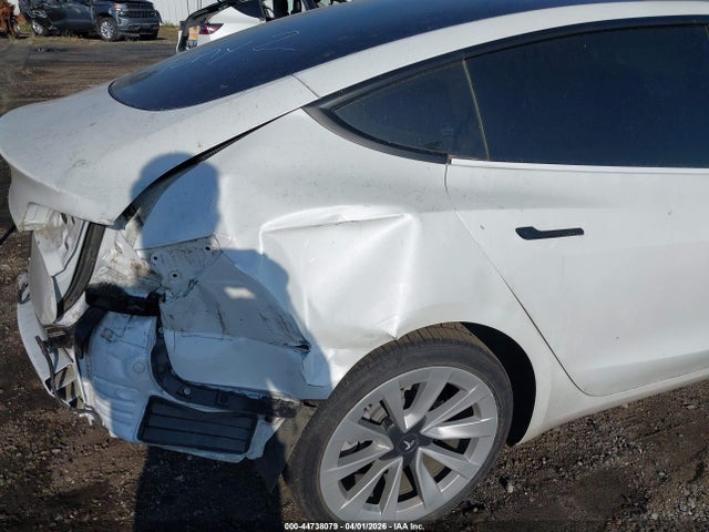 44738079 :رقم المزاد ، 5YJ3E1EA6NF359349 vin ، 2022 Tesla Model 3 Rear-wheel Drive مزاد بيع