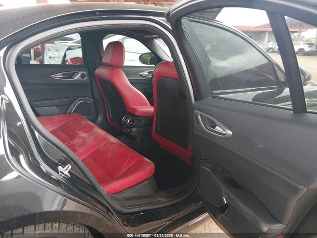 ZARFAMBN5N7665326 Alfa Romeo Giulia Veloce Ti Rwd
