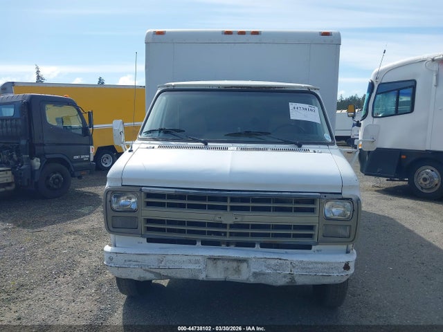 44738102 :رقم المزاد ، 2GCHG31K3J4101893 vin ، 1988 Chevrolet G30 مزاد بيع
