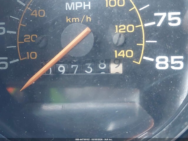 44738102 :رقم المزاد ، 2GCHG31K3J4101893 vin ، 1988 Chevrolet G30 مزاد بيع